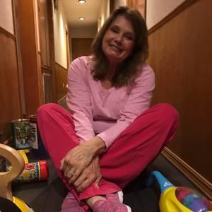 Meet your Posher, Loretta